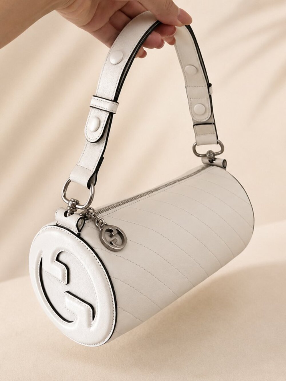 $3,500 New GUCCI Blondie White Cream Tube Bag Bullet Purse GG Logo Sale